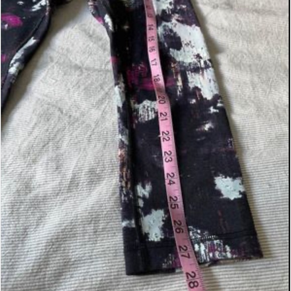 Lululemon cropped legging pink size 6 - Picture 3 of 6